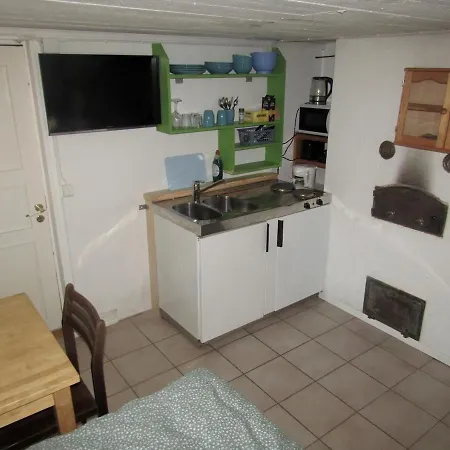 Sundqvistens Basement 아파트