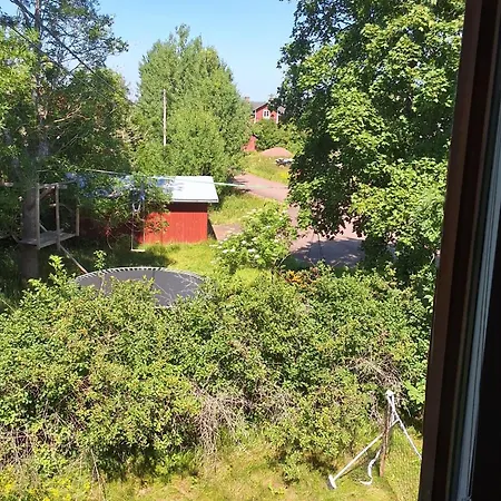 Sundqvistens Basement Apartamento Emkarby